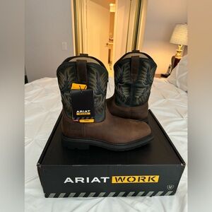 NWT Ariat Men’s Boots🚧